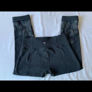 Lululemon Acro gray crop leggings